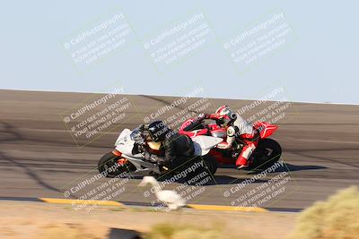 media/Oct-06-2024-Race Pace (Sun) [[d7d39ec7ad]]/5-Bowl Pans (830am)/